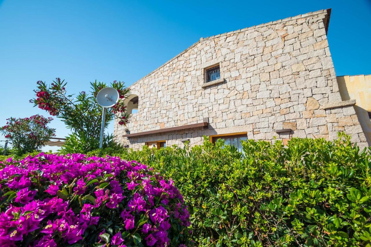 Relais Del Borgo- Domo Hotell Porto San Paolo  Eksteriør bilde