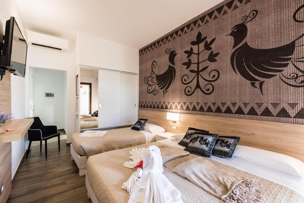 Relais Del Borgo- Domo Hotell Porto San Paolo  Eksteriør bilde