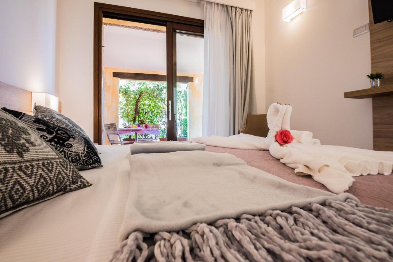 Relais Del Borgo- Domo Hotell Porto San Paolo  Eksteriør bilde
