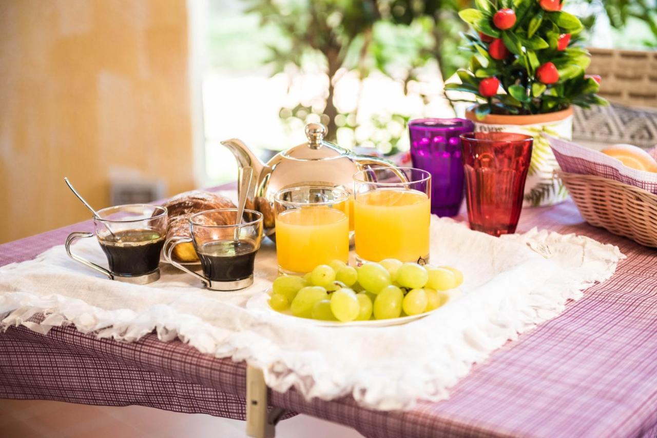 Relais Del Borgo- Domo Hotell Porto San Paolo  Eksteriør bilde