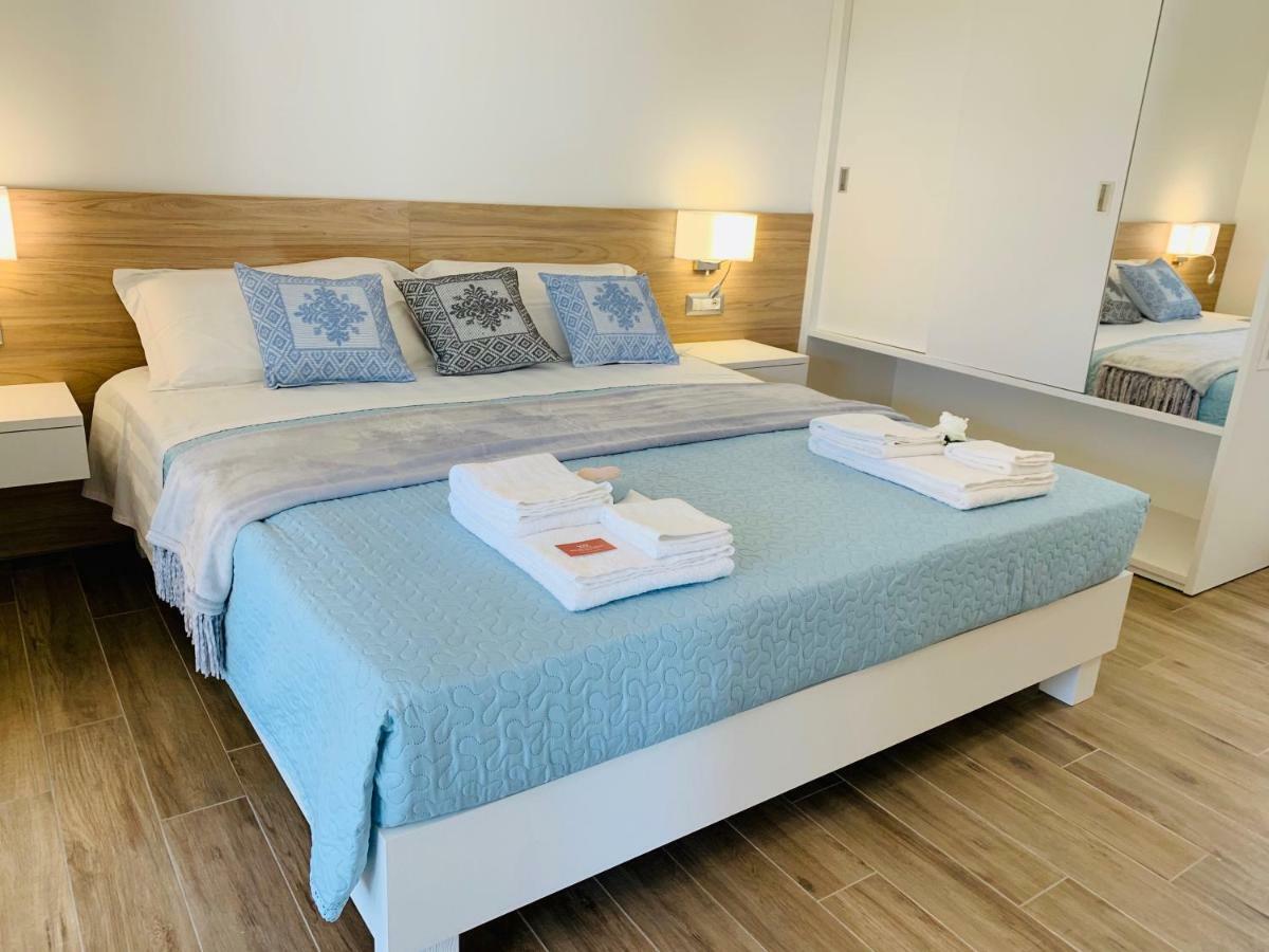 Relais Del Borgo- Domo Hotell Porto San Paolo  Eksteriør bilde